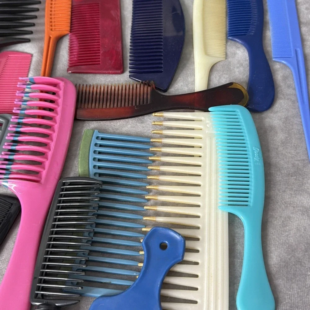 Huge Lot Of Vintage Combs Goody Ace Unbreakable Revlon Conair